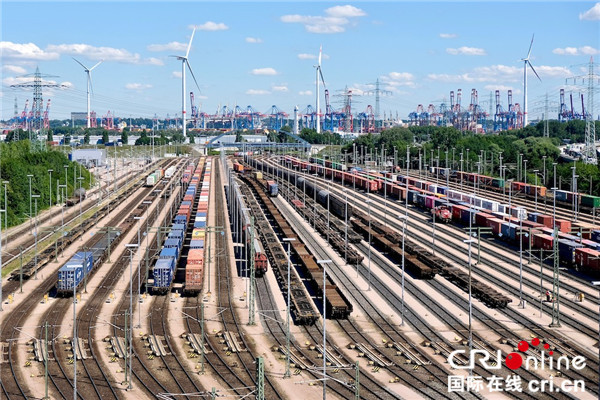 汉堡港平均每三个集装箱中就有一个跟中国有关（图片由汉堡港营销协会提供）