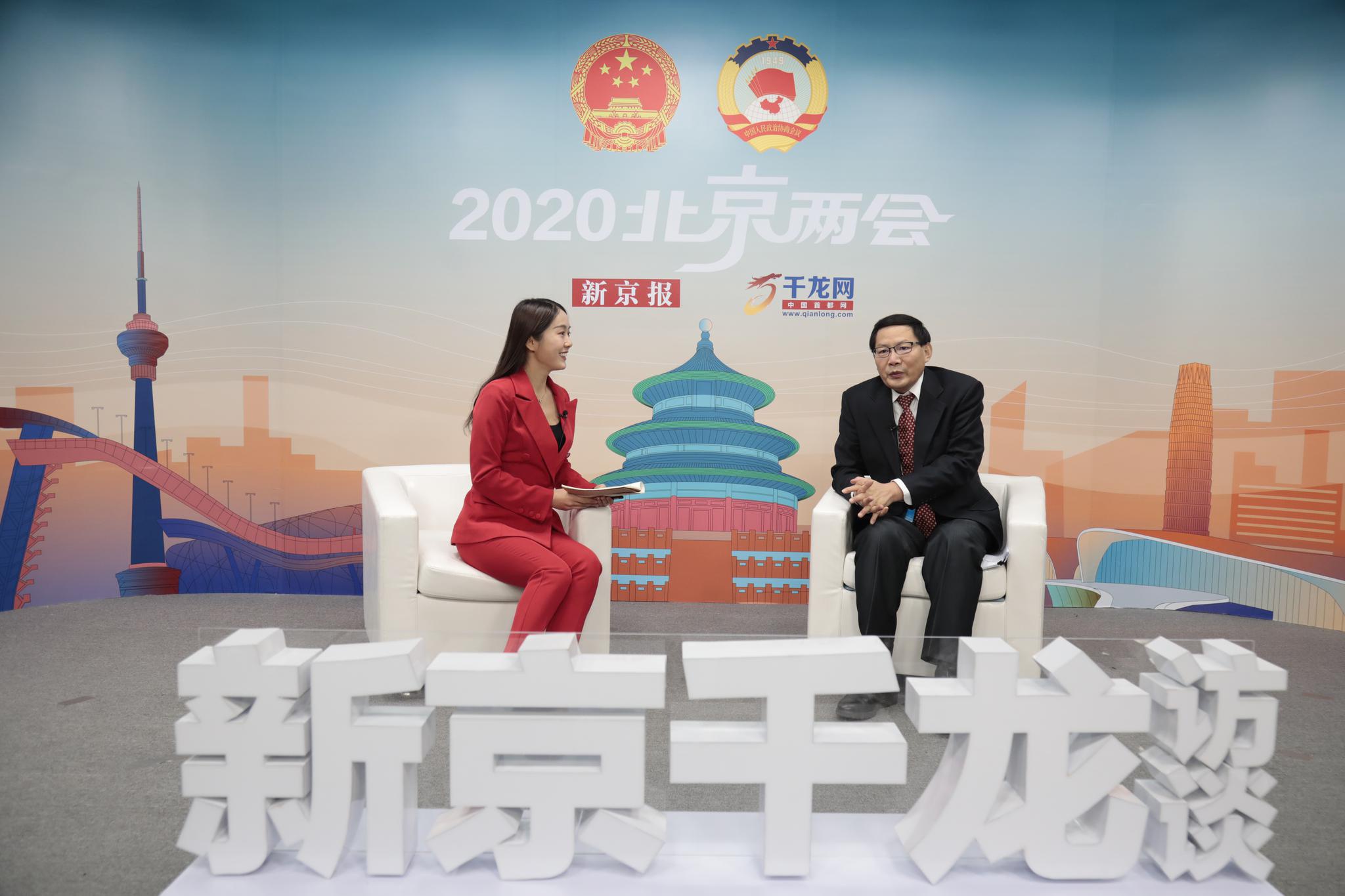 1月13日，北京市发改委党组成员、市委市政府京津冀协同办副主任刘伯正接受新京报记者专访。摄影/新京报记者 王嘉宁