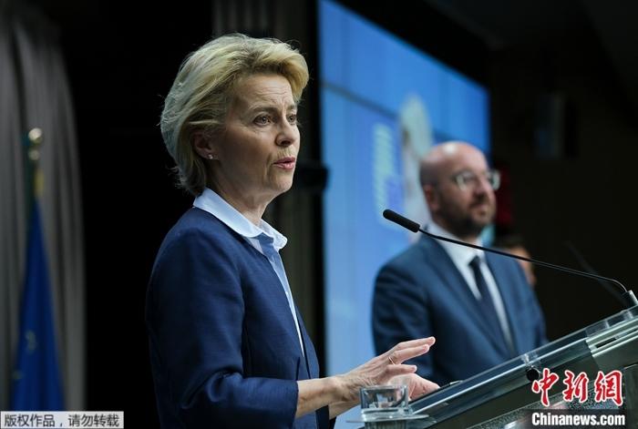 英欧脱欧角力仍在继续 欧盟考虑对英国采取法律行动