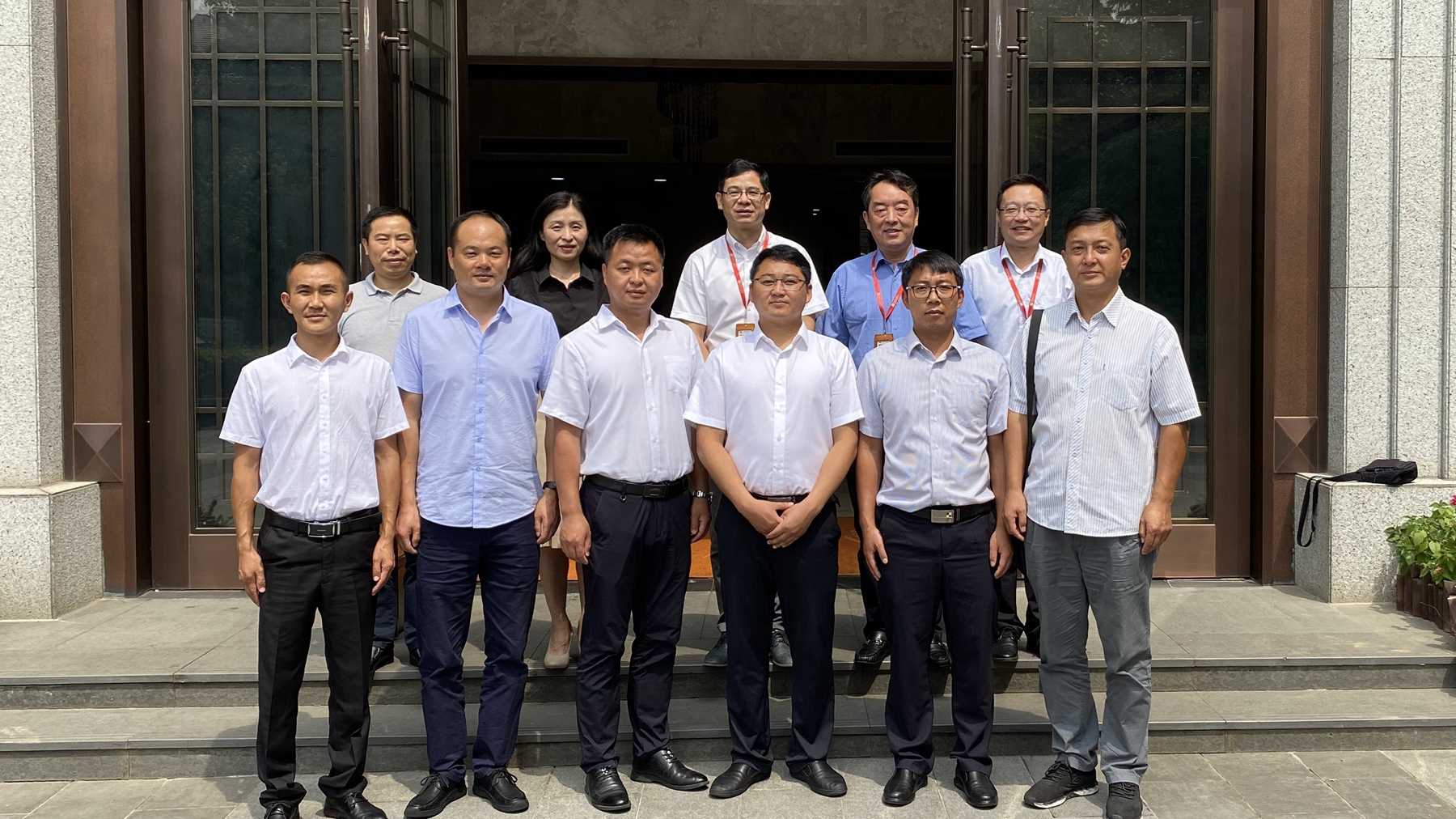 9月19日至20日,中国通服江苏公司党委书记,总经理姚岳陪同中国电信