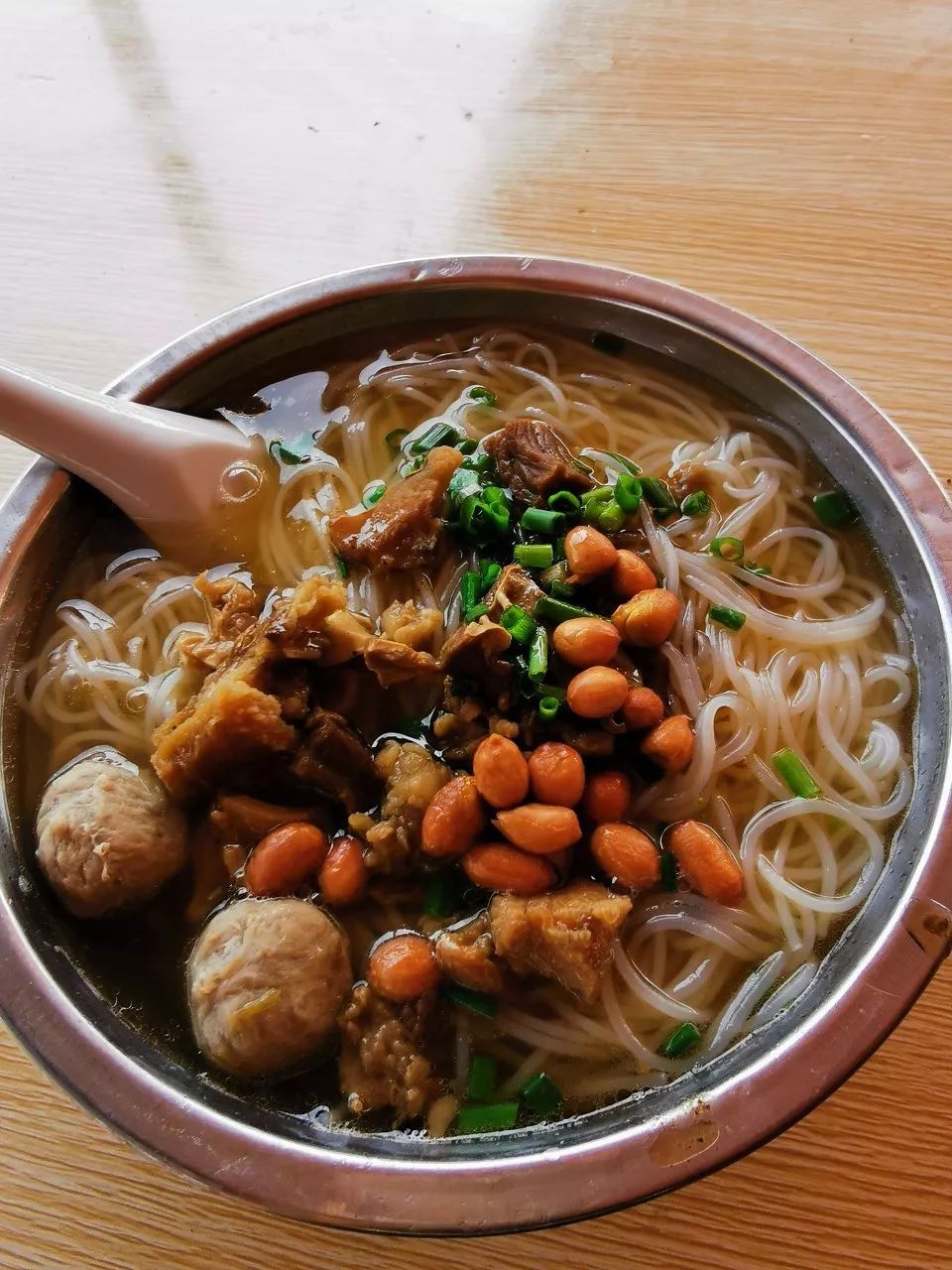 玉林牛腩粉.图/图虫·创意