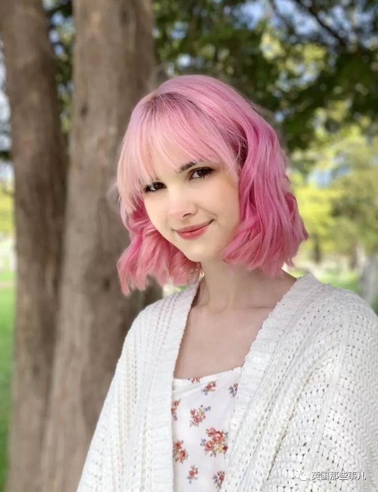 bianca devins是一名生活在美国纽约州的17岁少女.