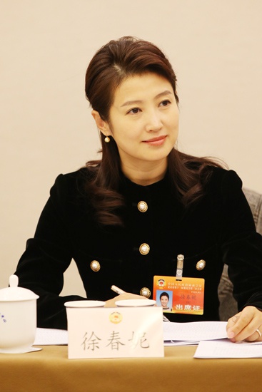 政协委员徐春妮:提案来自切身感受 "一站式告知"减少新手父母困扰