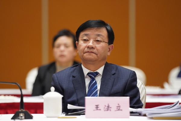 安徽省人大代表王法立:实施教育强县战略 办人民满意教育--本网--安徽