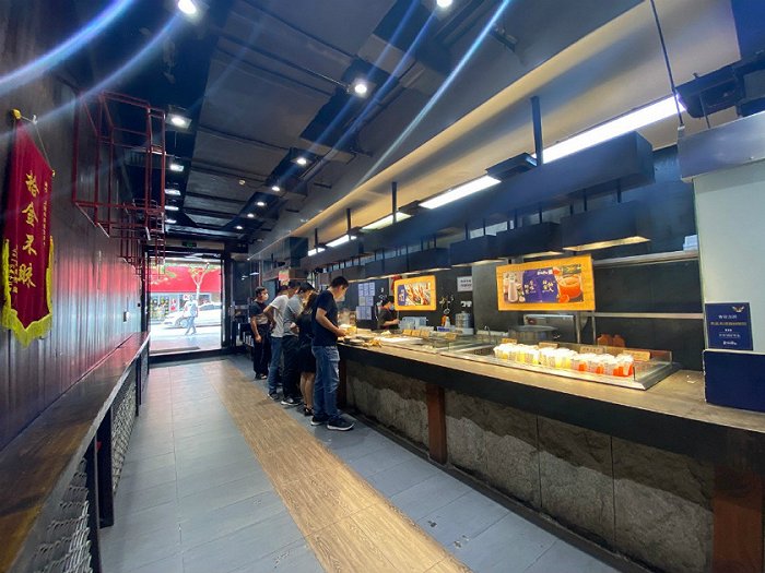 和府捞面点餐动线。图片来源：微博@和府捞面