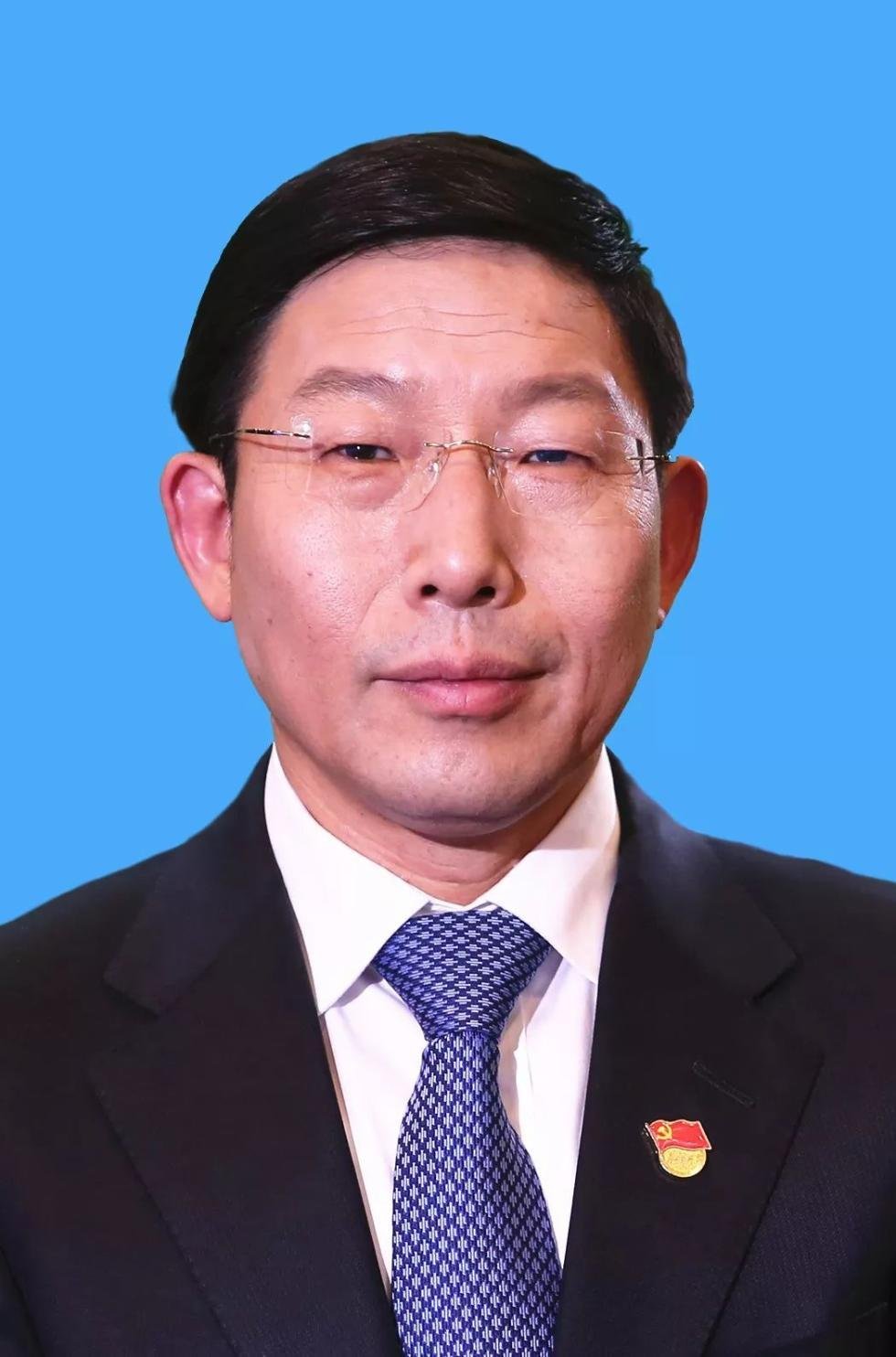 宁夏回族自治区中卫市委书记何健向人民网网友拜年|宁