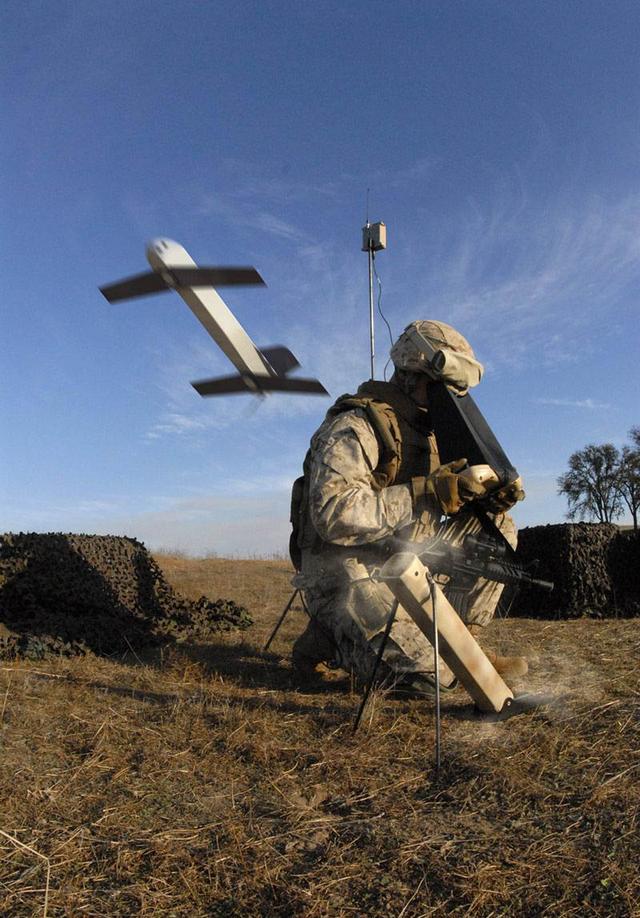 战场灵刃!"弹簧刀"无人机横空出世,阿富汗战场上用了4000多架