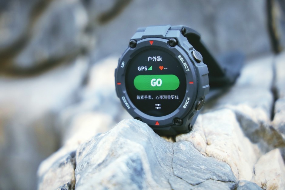 20天长续航的户外智能手表 华米t-rex图赏|华米|智能手表_新浪科技