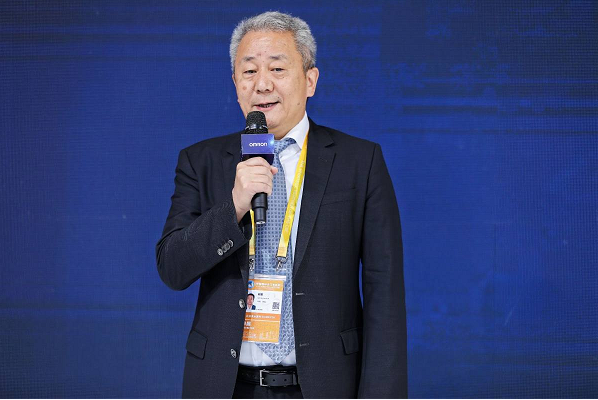 总经理赵耀先生发表讲话)