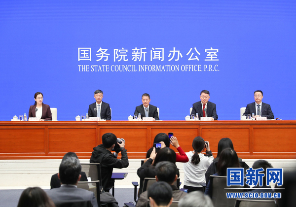 央行、银保监会重磅发声 不要去玩