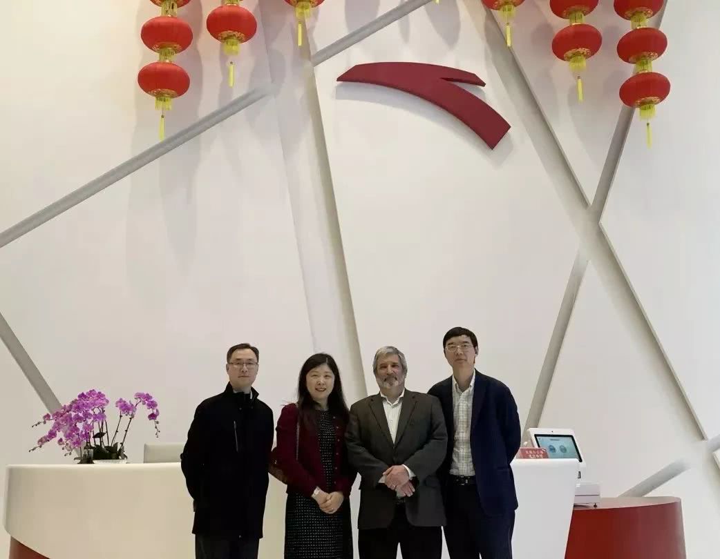 吴永华总裁也表示:"安踏作为一家以材料科技和产品创新为发展基础的