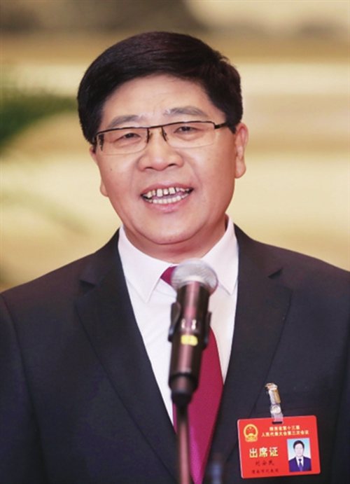 两会报道陕西省首开代表通道5名代表走上红毯发声