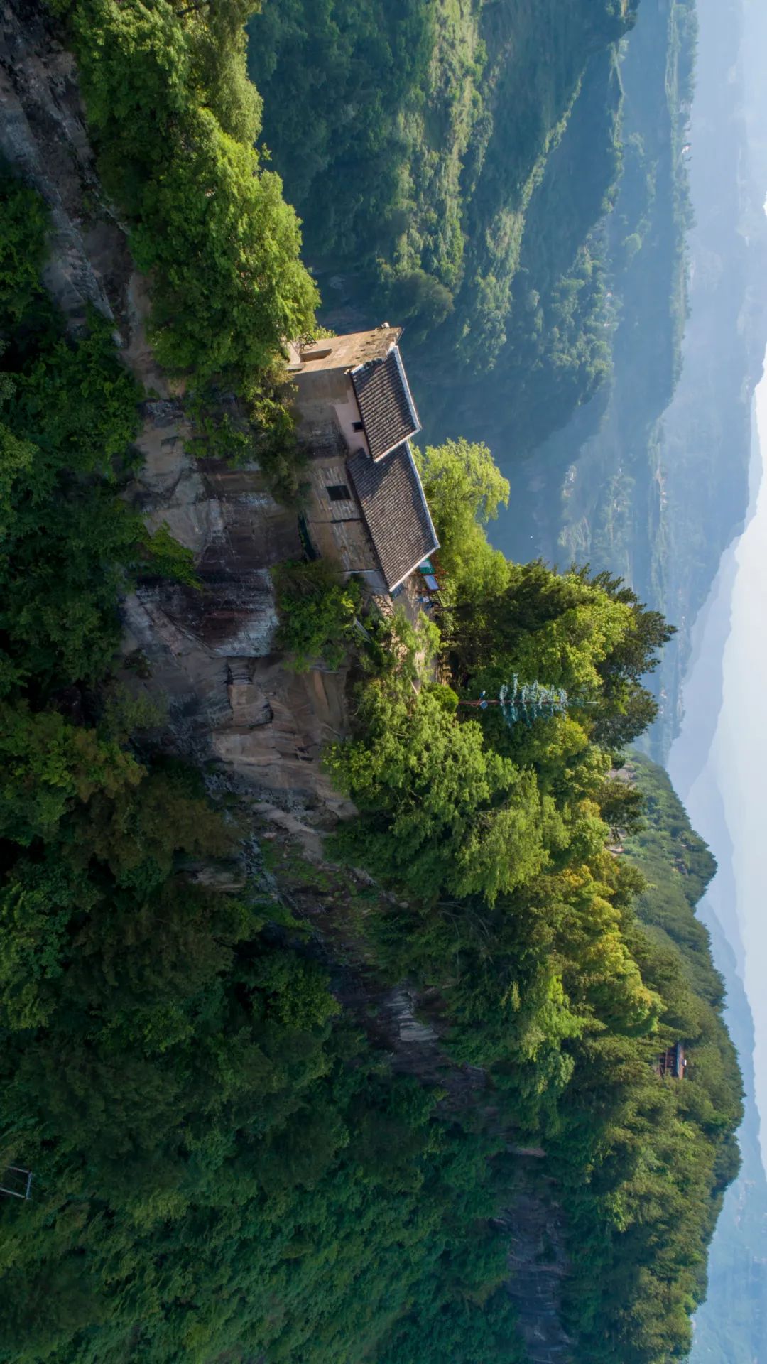 利川鱼木寨,素有"天下第一土家古寨"之称.&nbsp;摄影/文林