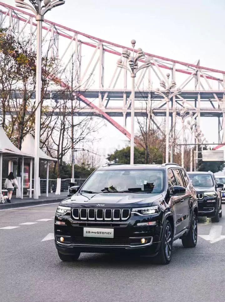 「卖情怀」的Jeep，为何重庆人很爱开？