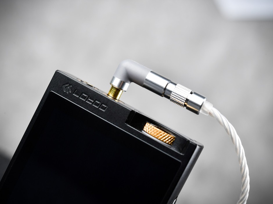 世界首款纯铍震膜耳机达音科luna玥开箱图赏