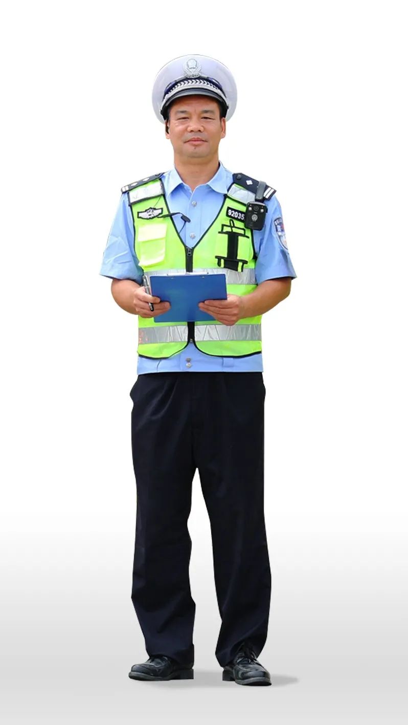 警察执勤服装图片