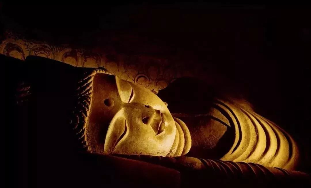 莫高窟第3窟南壁千手千眼观音的任务这是敦煌现存唯一以观音为主题的