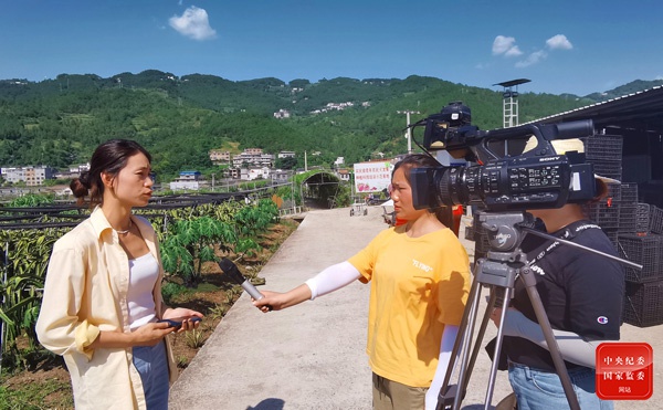 镜头致敬时代的记录者