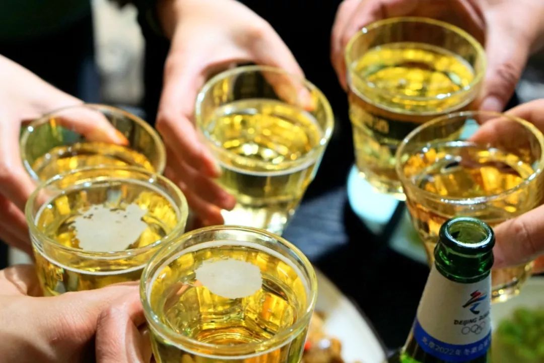 广而告之青岛干啤新春佳节畅享欢聚时刻