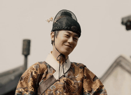 星番专访朱亚文丨拉扯,打碎,再慢慢给出去