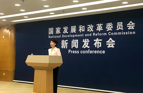  1月19日，国家发改委召开1月份新闻发布会。澎湃新闻记者 张若婷 图