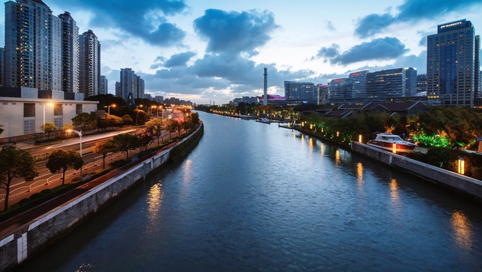 沿苏州河夜跑为啥不敢喝水城市要有机更新也要后续治理