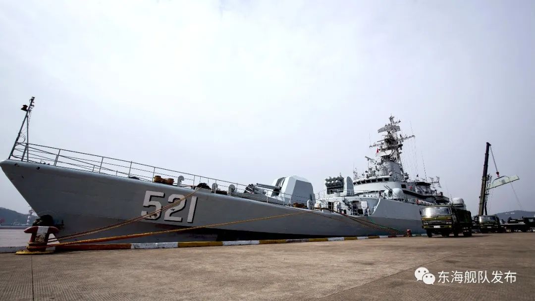 东海基层建设风采录2767嘉兴舰乘风破浪为打赢