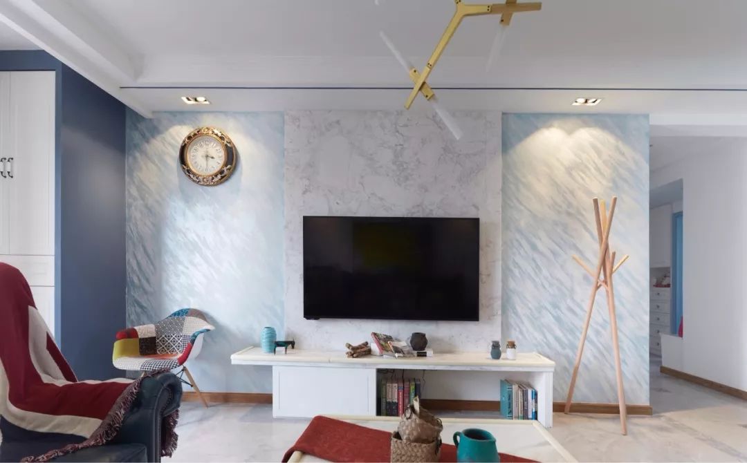 用石材装电视墙，原始粗犷的质感，自然而又高档！