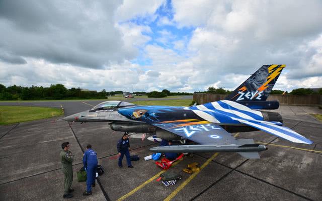 希腊空军f16迎来升级,性能对宿敌压倒性碾压