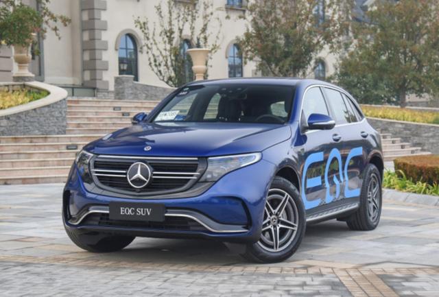 奔驰首款电动车爆冷，只卖160台，月销三千的5系插混笑开花