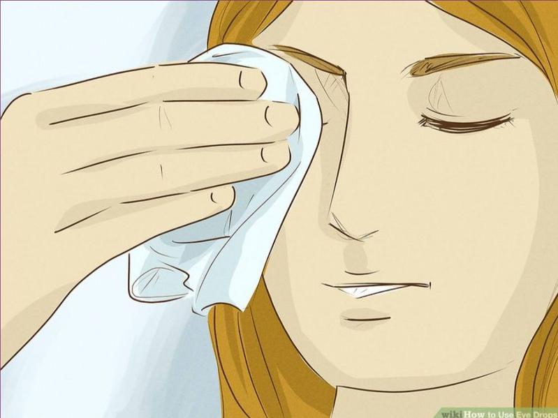 条件允许时使用无菌敷料,如2×2密封垫,擦拭眼睛周围.