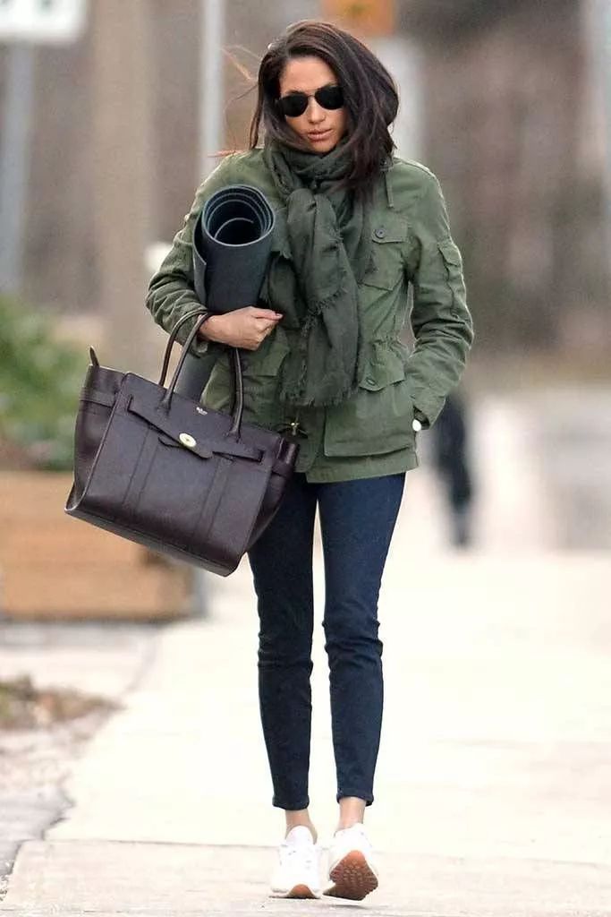 这个“基本婊”网红，终于被“骂出”皇室。