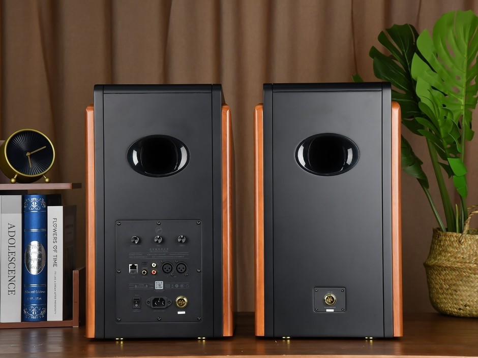 大经典再创传奇惠威m500有源音箱图赏