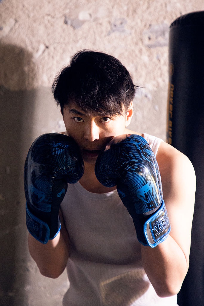 王山水肌肉拳击照曝光 搭档吴樾出演电影《愤怒的黄牛