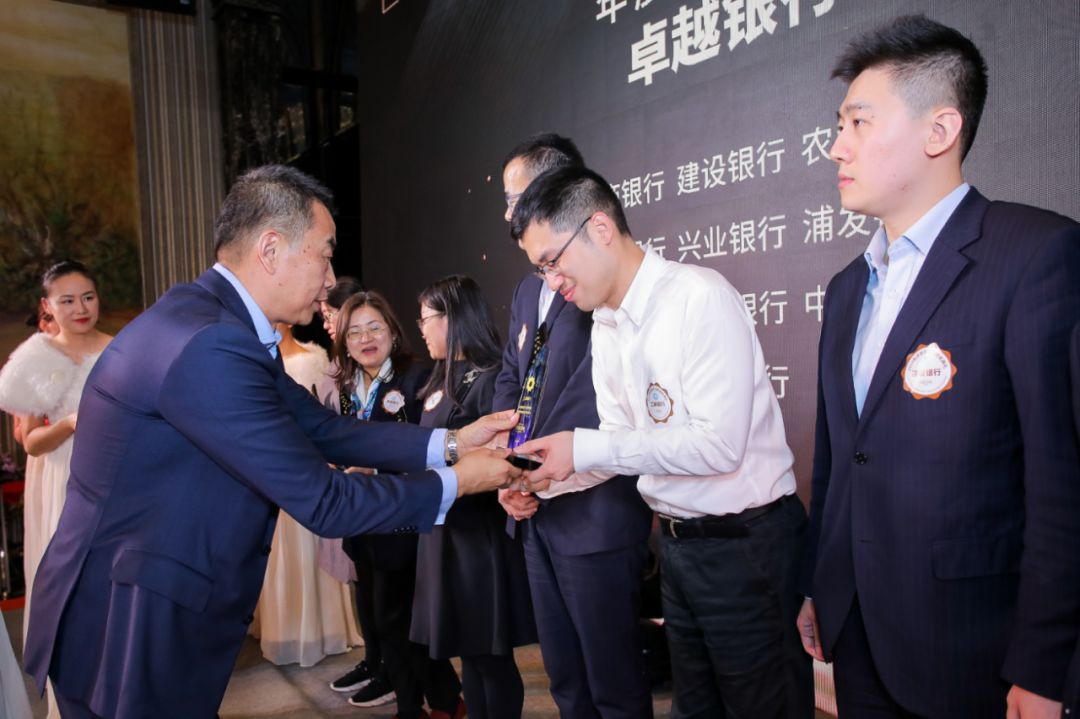 但由于国台酒属于典型的区域中小型酒企,部分业内人士对其能否成功