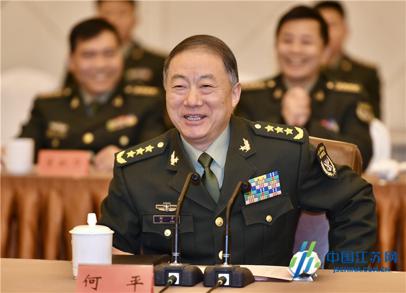 东部战区政委何平发表讲话.