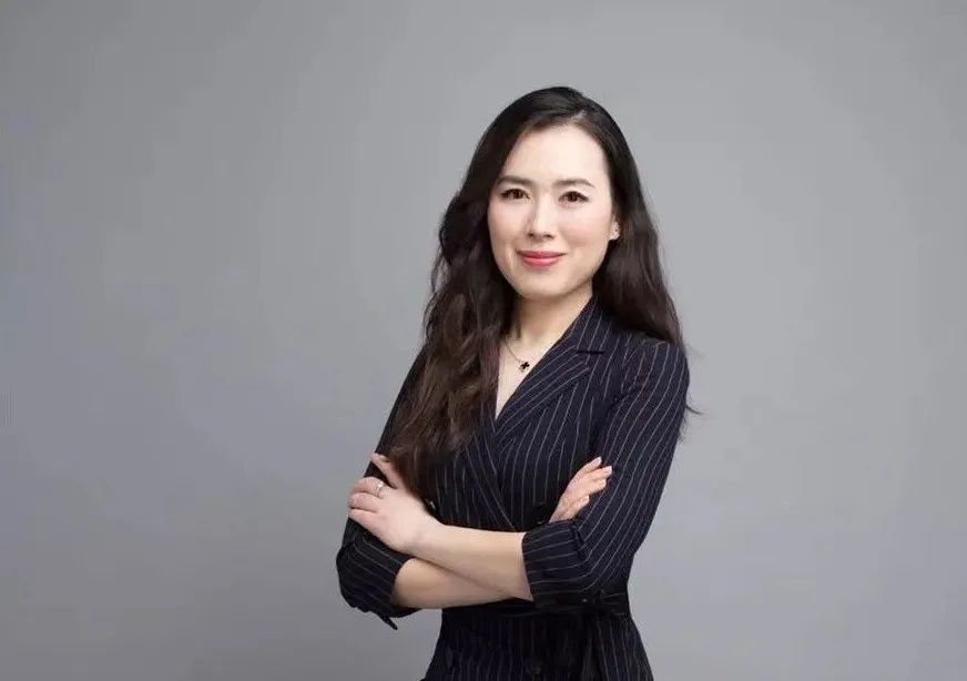 张春兰直言,房产交易有别于其他行业,链家一直在希望在这样一个高价