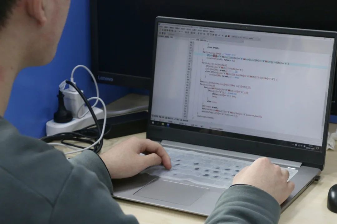 accepted ! 青大计科学院学生团队用代码敲出绚烂的生命主旋律 !|acm|