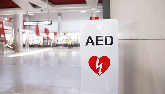 广州地铁配置AED急救设备 由公益机构捐赠