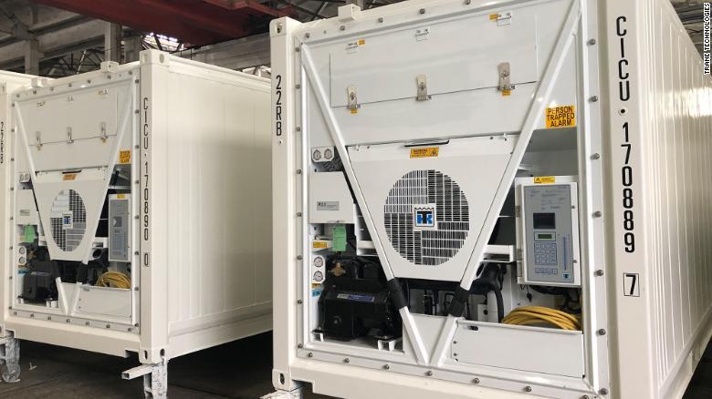 ↑由运输金枪鱼冷柜改造而来的“移动冰箱”图据CNN新闻