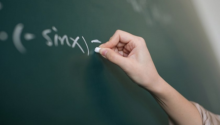 20省份出台减负清单 教师负担如何真减实降？