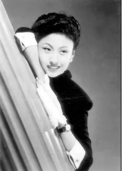 ·年輕時的黃宗英