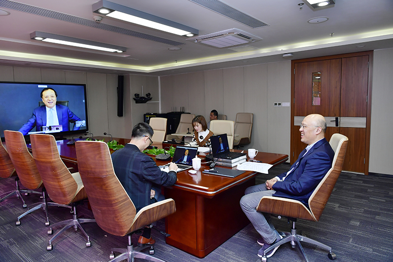 港交所集团行政总裁李小加：每一项改革都像拔牙