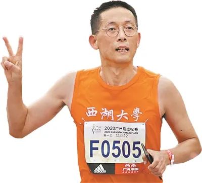 53岁院士施一公首马成绩334,跑步半年瘦10斤!