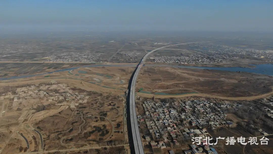 好消息京雄高速公路雄安段全幅贯通
