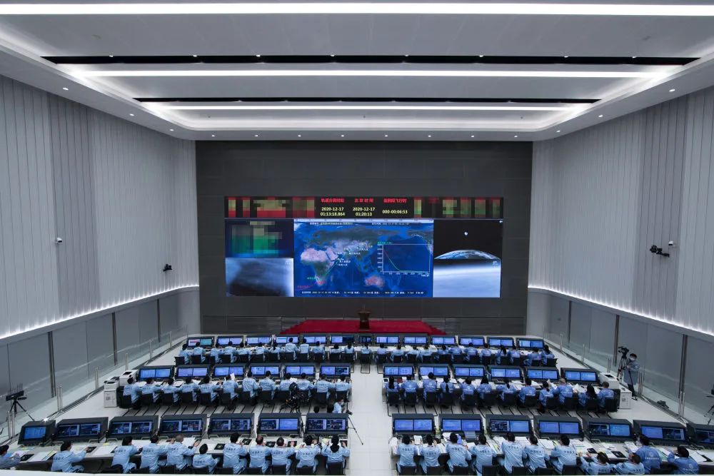 ��12��17�գ��ڱ���������п������ģ�������Ա����϶���ŷ�������½�����