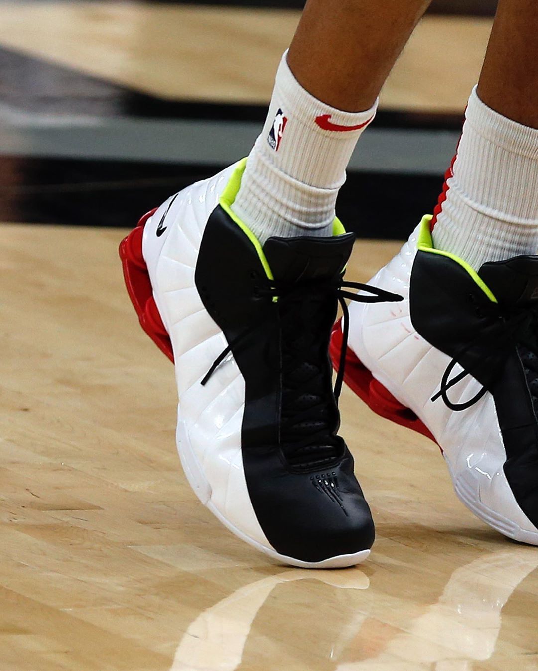 4哈登乐福一号nike air force 1 x off-white亚历山大新年配色,又称