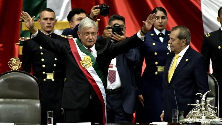 △安德烈斯·曼努埃尔·洛佩斯·奥夫拉多尔2018年12月1日宣誓就职墨西哥总统