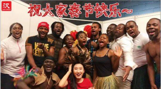 多语种网红主播探班2020春晚彩排