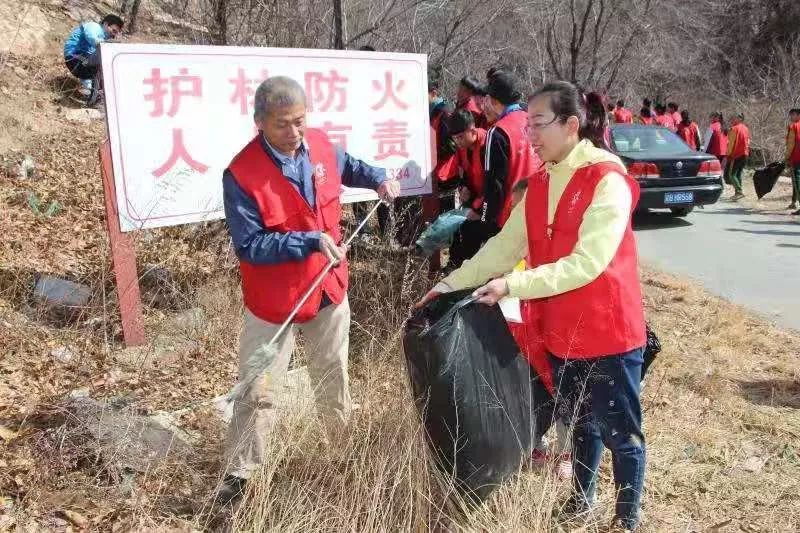 【扩散】这两个大连人来拜年了！（附100份《大连晚报》中奖名单）